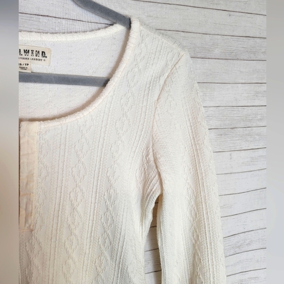 IDYLLWIND WADE LONG SLEEVE TEXTURED HENLEY SHIRT IN IVORY, SZ XS - Picture 4 of 16